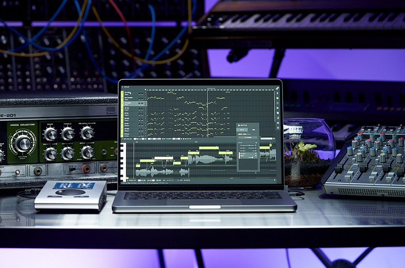 Synthesizer V Studio
